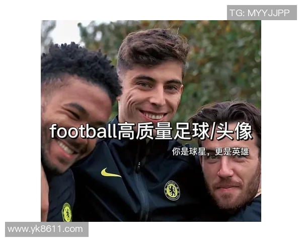 双人头像展现足球明星男神风采的艺术创作与设计理念